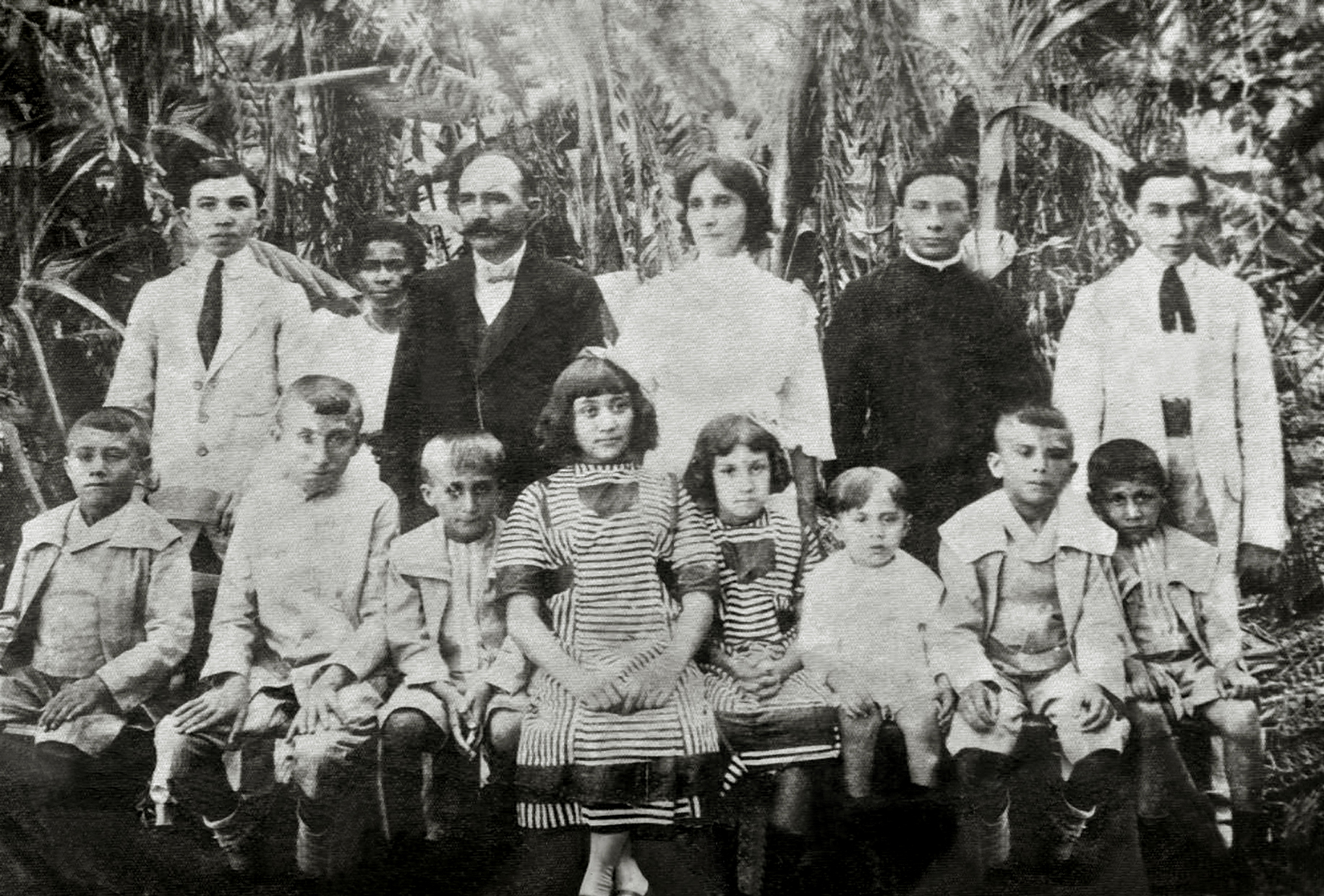 Retrato de família do arquivo pessoal de Pedro Valente.
